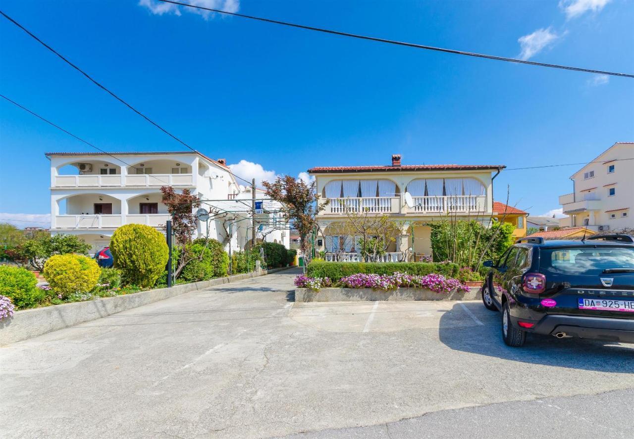 Apartments Mijatovic 洛帕 外观 照片