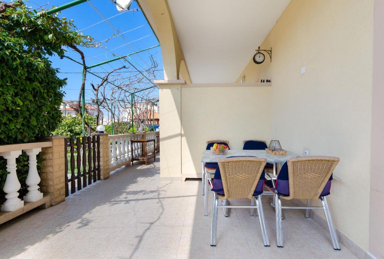 Apartments Mijatovic 洛帕 外观 照片