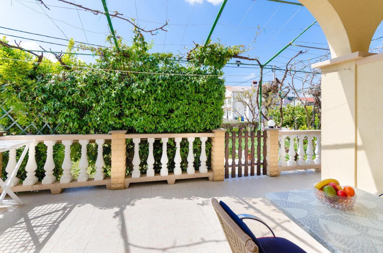 Apartments Mijatovic 洛帕 外观 照片